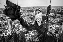 عکس روز نشنال جئوگرافیک از یک کارگر در ویتنام