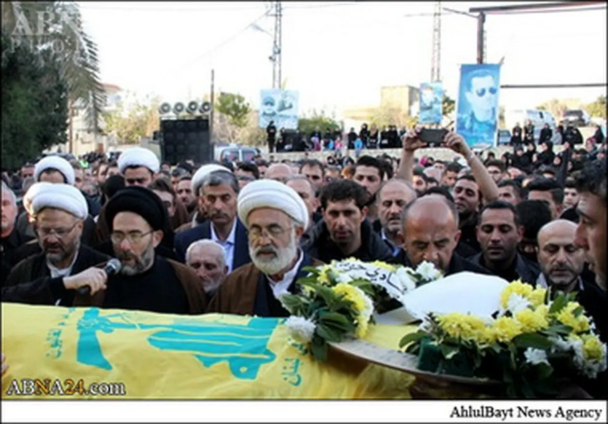 تشییع پیکر رزمنده حزب الله که در انفجار دمشق به شهادت رسید/تصاویر