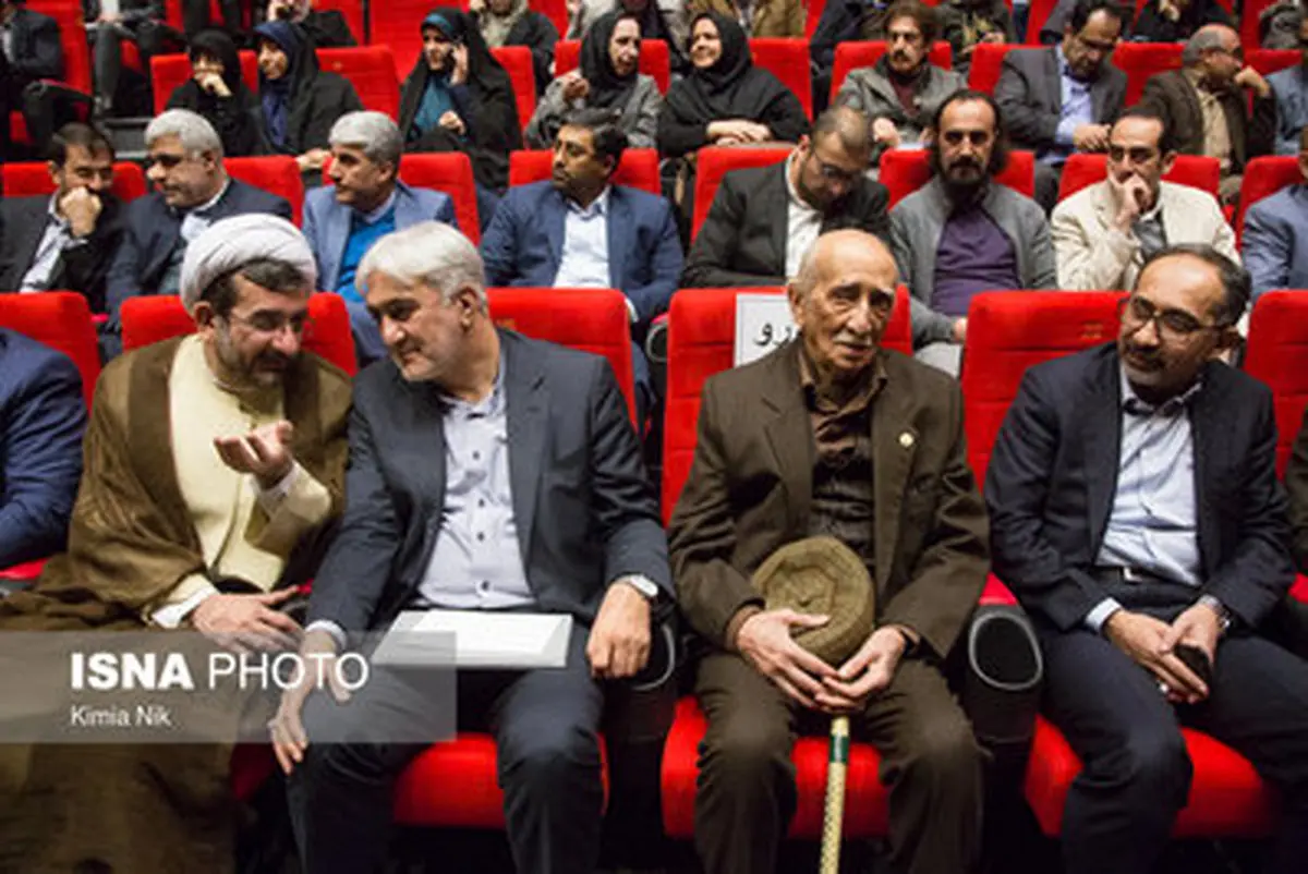 حاشیه های تصویری همنشینی شهردار اصلاح طلب با هنرمندان