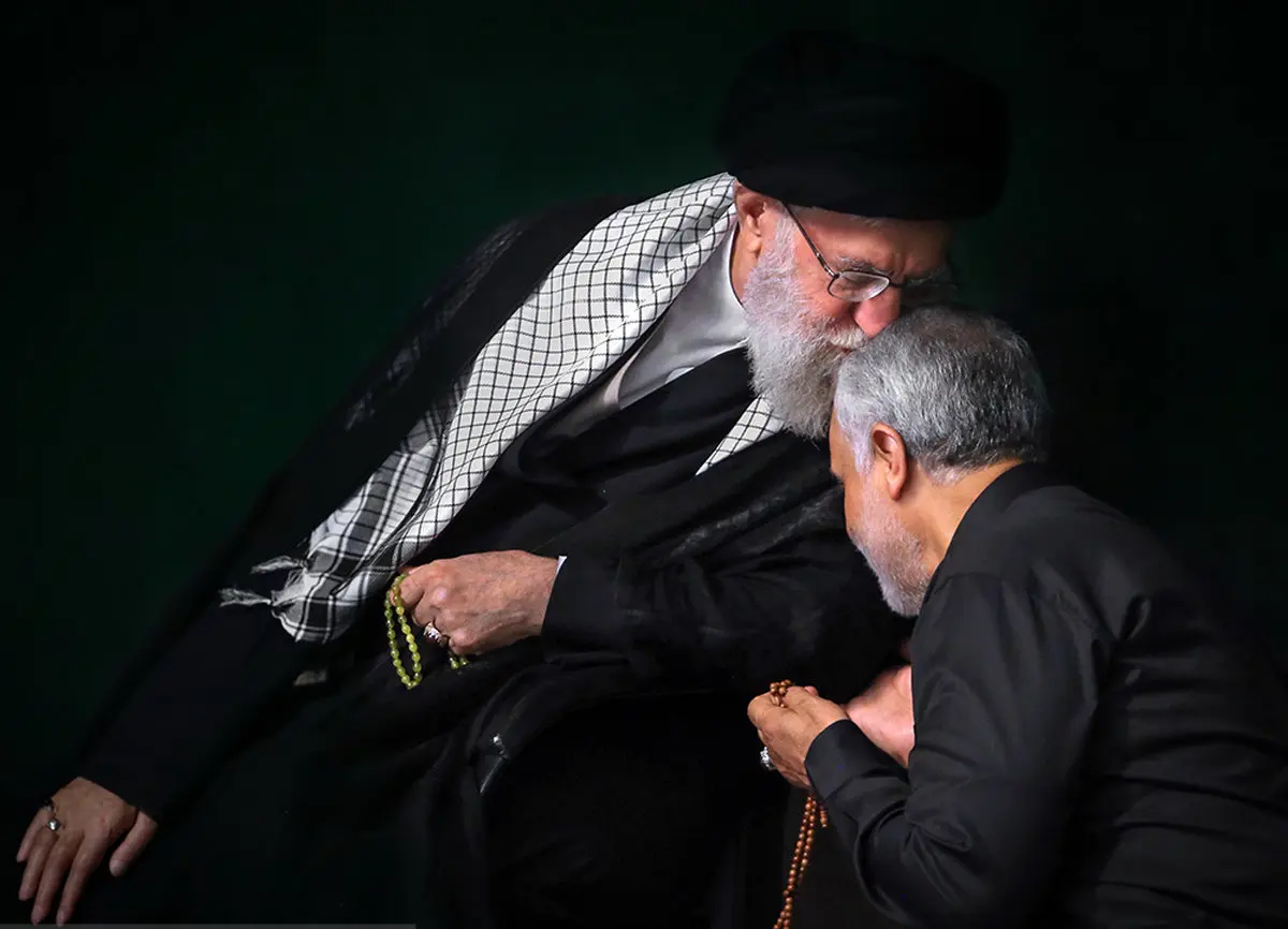 تصاویری از شهید سپهبد قاسم سلیمانی در کنار رهبر معظم انقلاب
