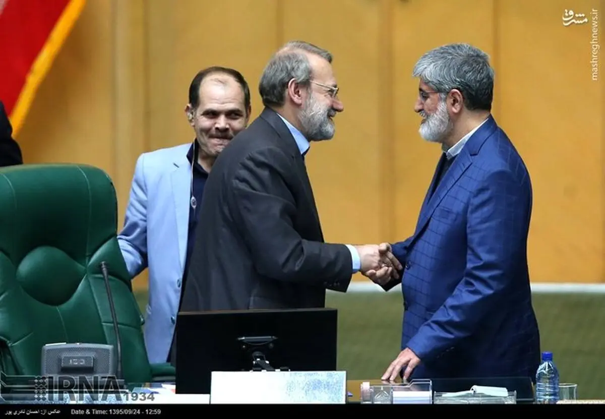 خوش و بش لاریجانی و علی مطهری/عکس
