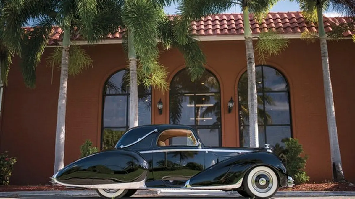 لو رفتن انبار سری پر از خودروی خاص! / عکس