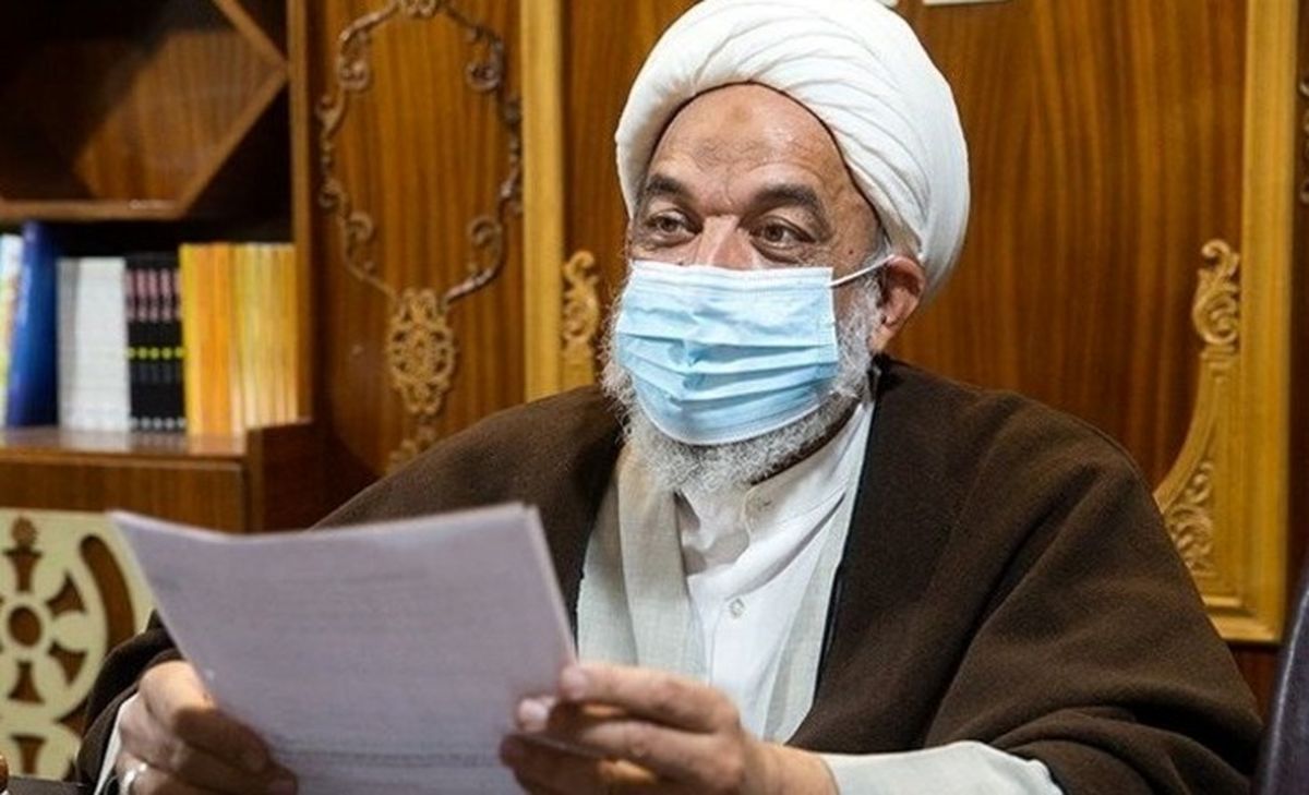 گلایه تند آقاتهرانی: میگویند محصولی دنبال احمدینژاد است / مرغ پخته هم از این شایعات خندهاش میگیرد