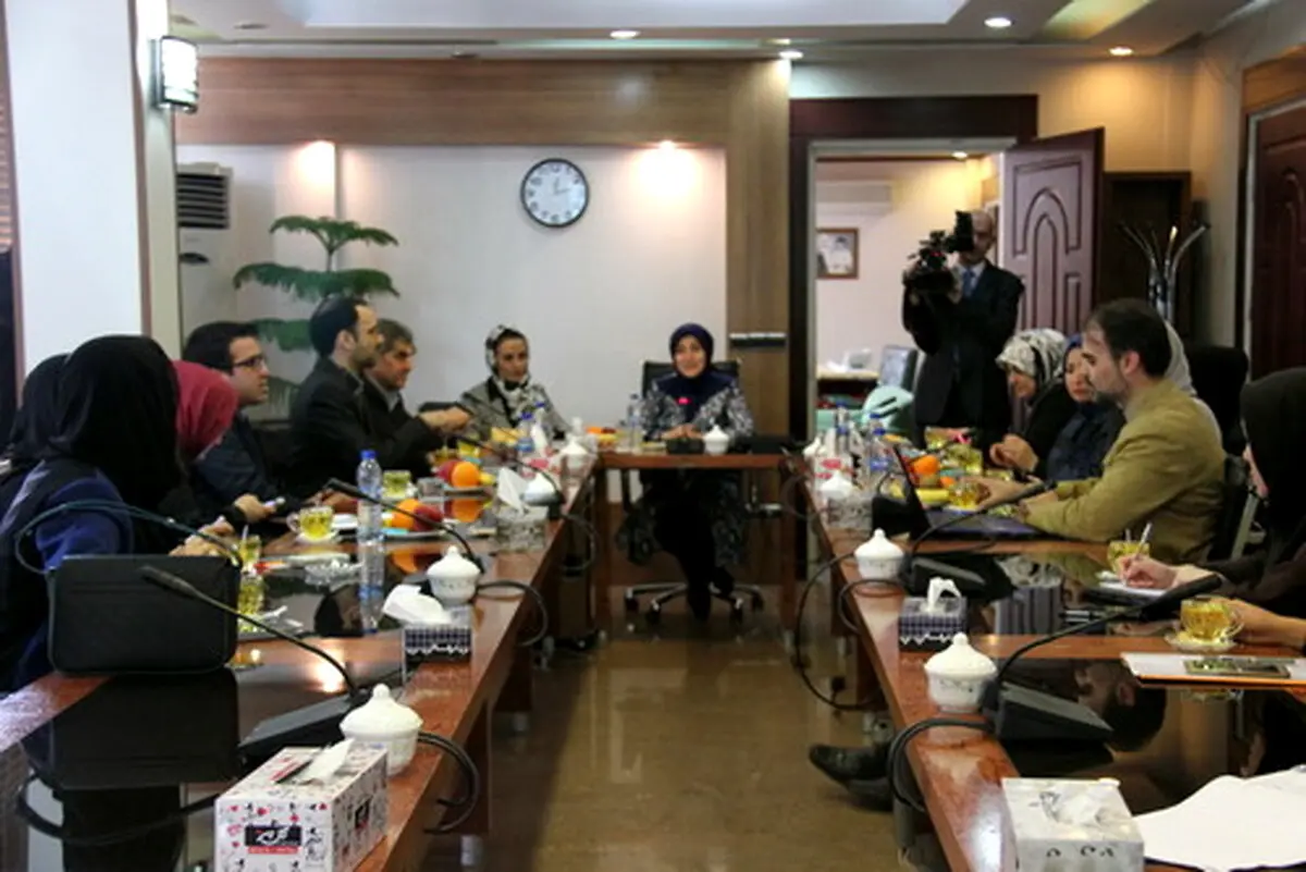 بازدید همسر نخست وزیر ترکیه از دانشکده طب سنتی+عکس