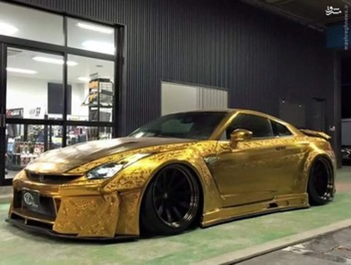 طلاکاری روی نیسان/ تصاویر