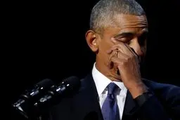 اشک های اوباما در مراسم وداع/عکس