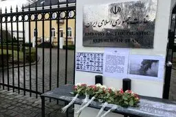 همدردی ایرانیان مقیم دانمارک با خانواده جانباختگان سانچی/عکس