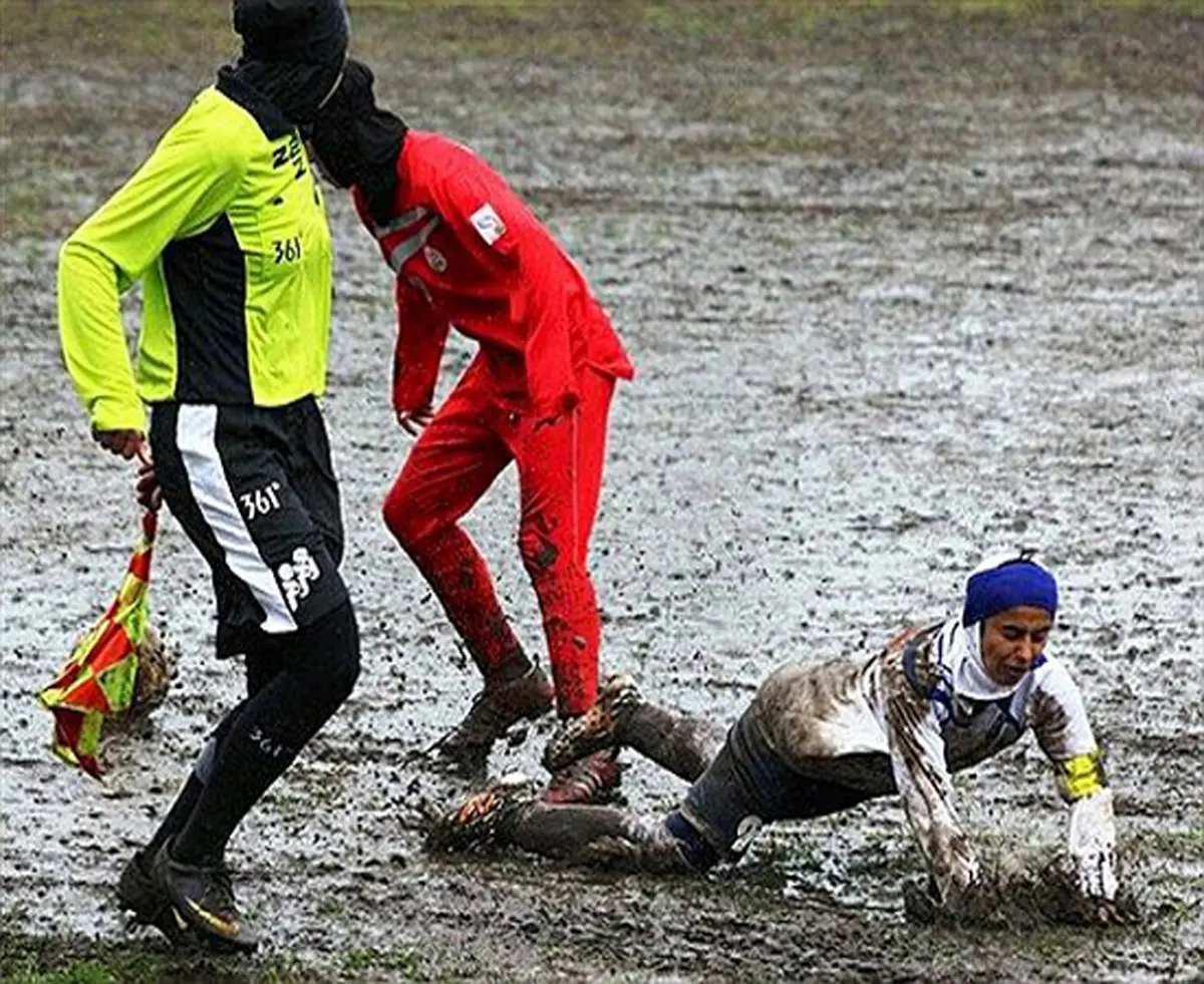 یک صحنه تاسف آور در ورزش بانوان +عکس