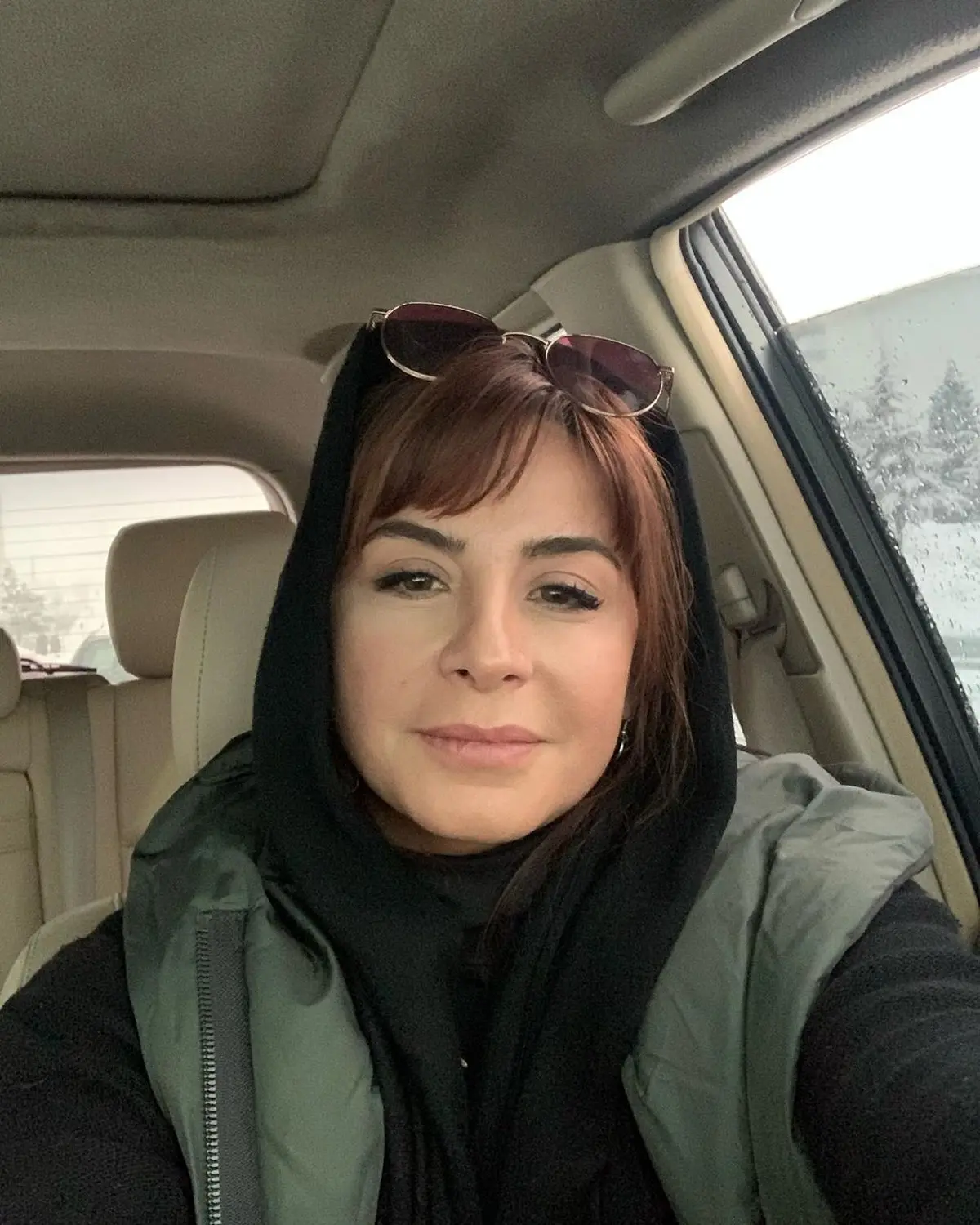 سلفی سیما تیرانداز در روز برفی