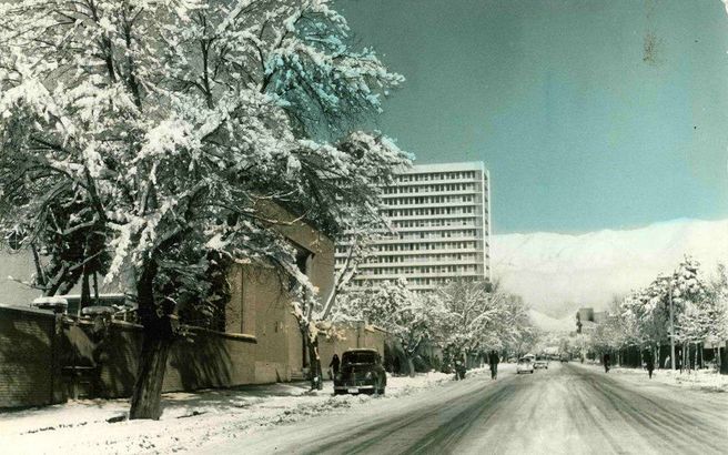 تصاویری قدیمی از خیابان‌های تهران در اوایل دهه ۵۰