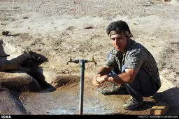 8 ساعت زیر تیغ آفتاب، بدون محدودیت‌ سنی/تصاویر