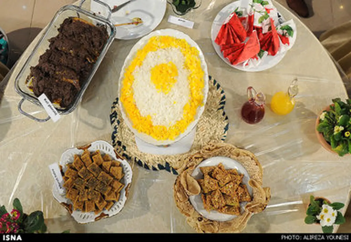 تصاویری از جشنواره غذاهای محلی در رشت