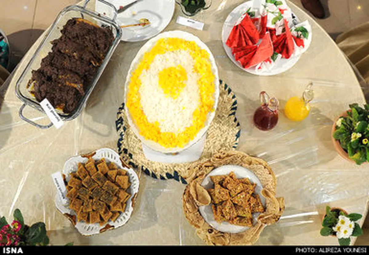 تصاویری از جشنواره غذاهای محلی در رشت