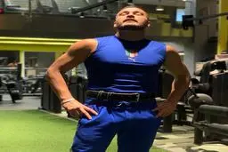 بازیگر مشهور در باشگاه بدنسازی + عکس