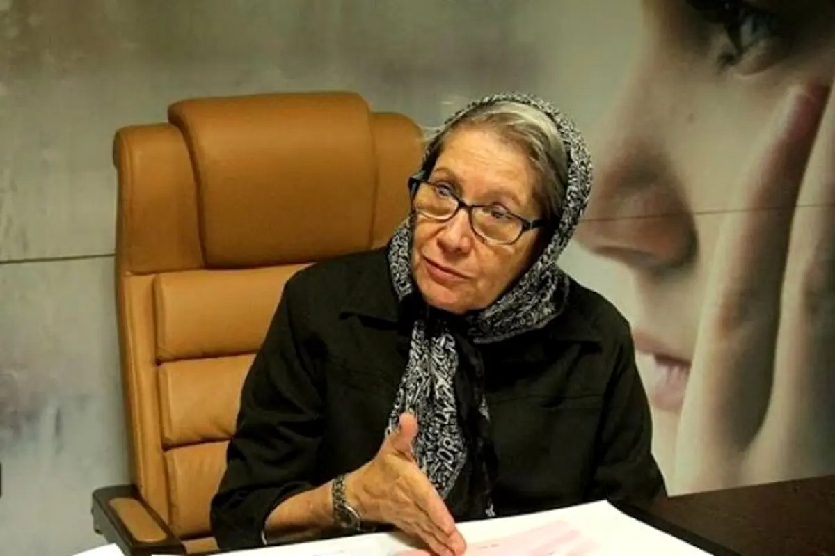 مینو محرز: وضعیت کرونا در کشور، هیچ وقت به این وحشتناکی نبوده/ مجلس باید تا اطلاع ثانوی تعطیل باشد/ بقیه ادارات هم باید تعطیل شوند