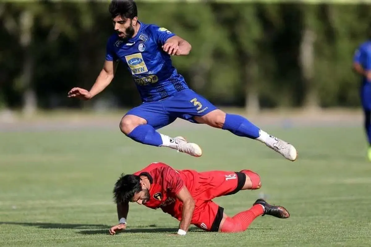 حرکت وحشتناکی که باعث مصدومیت شدید بازیکن استقلال شد+ عکس