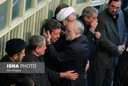 فرزند آیت الله هاشمی در آغوش صالحی /عکس