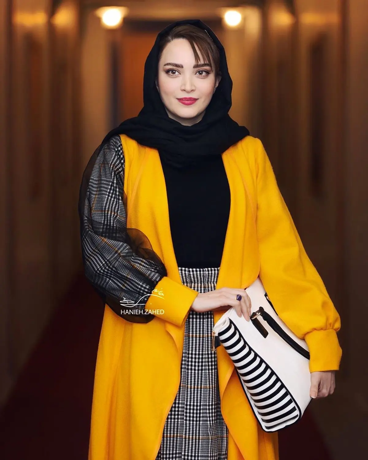 عکسی از بازیگر زن سینما با استایل خاص