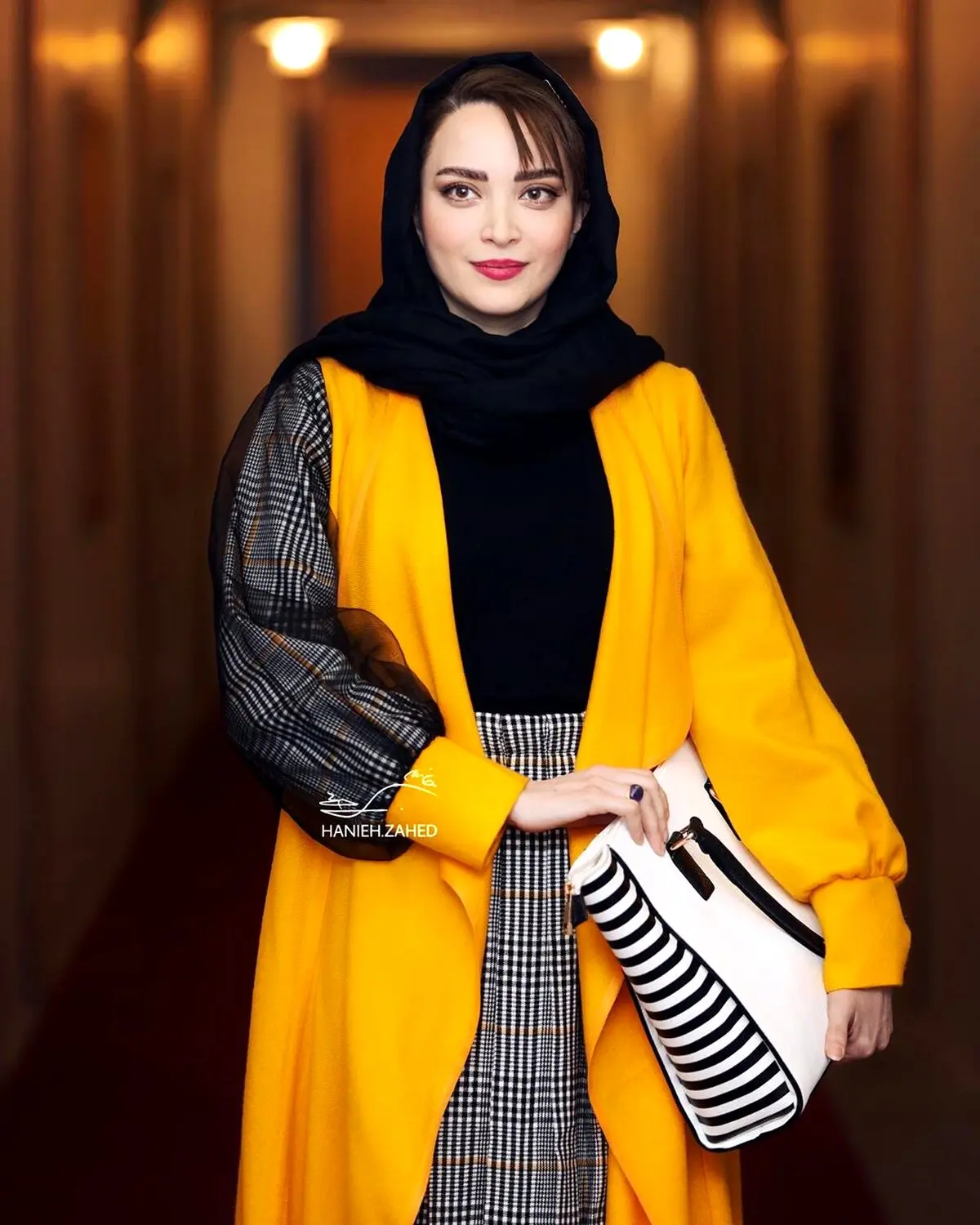 عکسی از بازیگر زن سینما با استایل خاص