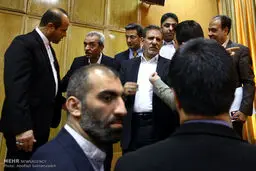 حضور اسحاق جهانگیری در نشست اعضای هیات نمایندگان اتاق بازرگانی/تصاویر