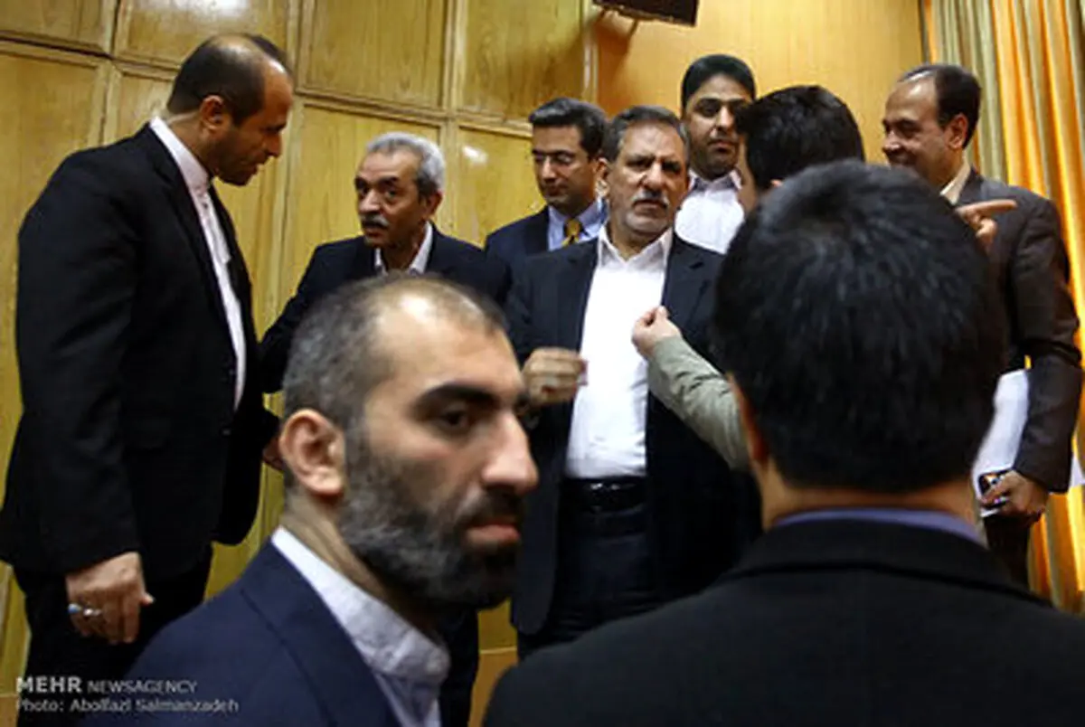 حضور اسحاق جهانگیری در نشست اعضای هیات نمایندگان اتاق بازرگانی/تصاویر