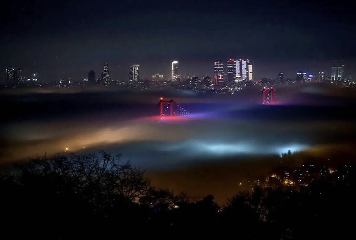 مه غلیظ در استانبول/ عکس