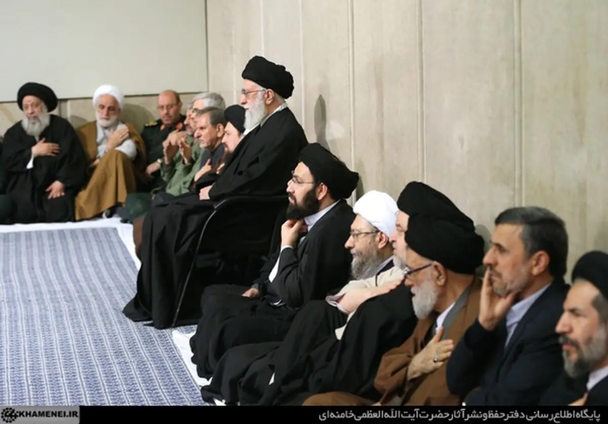 احمدی نژاد در مراسم ترحیم آیت الله هاشمی رفسنجانی/عکس