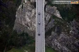 این پل بلندترین و طولانی ترین پل زمان خود بود/عکس