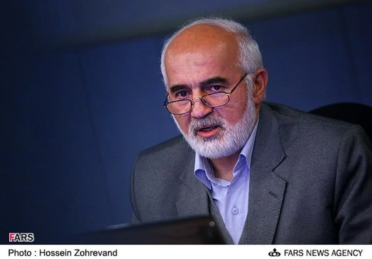 احمد توکلی: با قاطعیت می‌گویم اگر احمدی‌نژاد یا هاشمی رفسنجانی کاندیدا شوند بنده می‌روم سوریه/ نگاه افراطی به تأثیر برجام اشتباه است/ در دور اول ریاست جمهوری احمدی‌نژاد از وی حمایت کردم ولی این اشتباه را دیگر تکرار نکردم