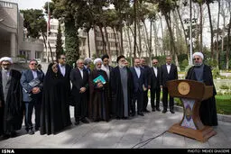 حواشی جالب آخرین جلسه هیئت دولت در سال 94/تصاویر