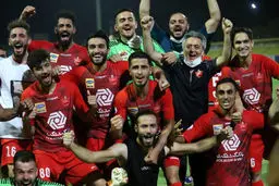 خوشحالي پرسپوليسي ها بعد از برد نفت و تثبيت قهرماني + عكس