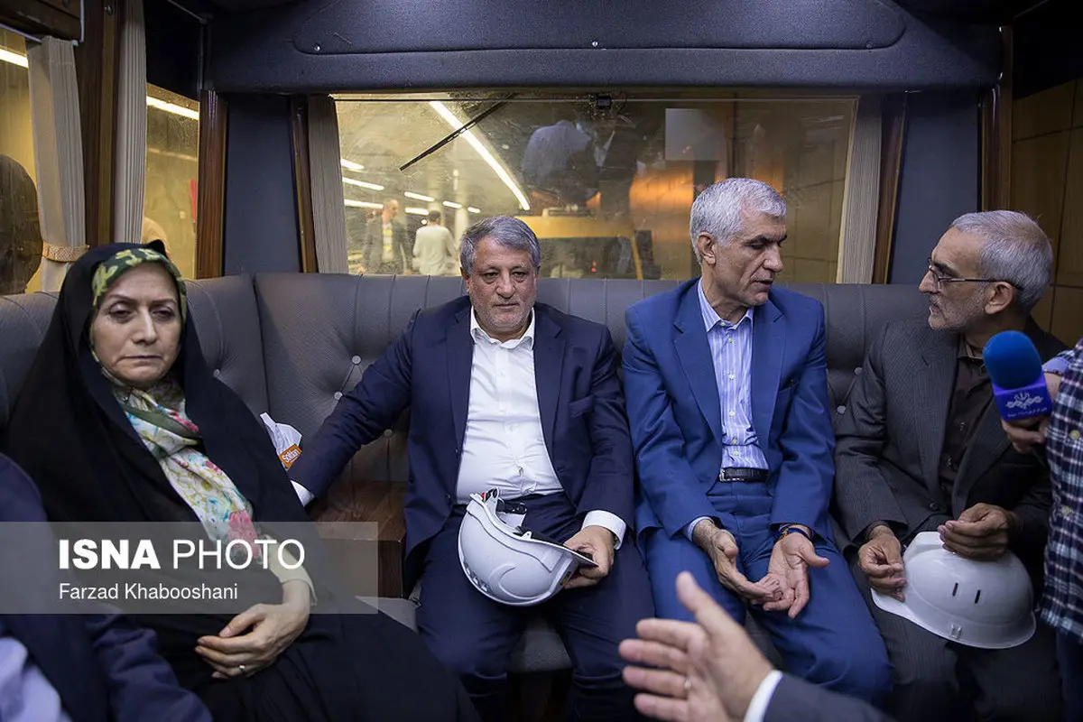 واگن VIP مسئولان در مترو!/ عکس