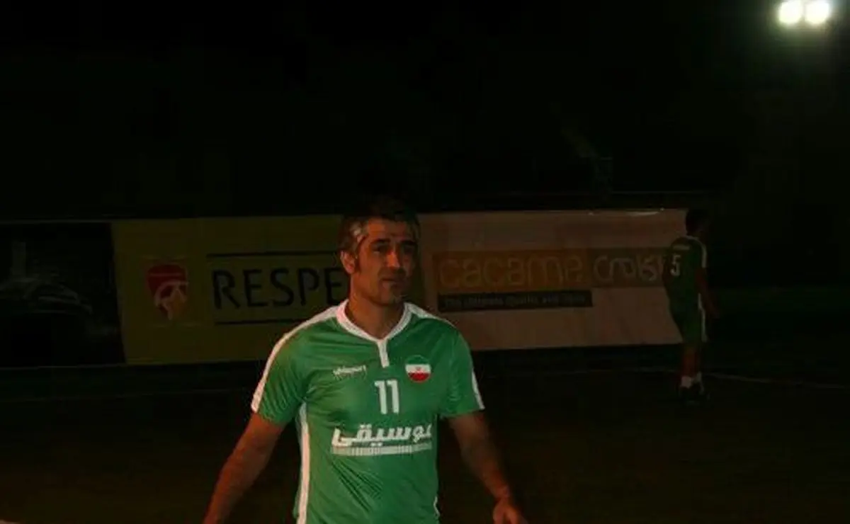 استارت دوباره جام ستاره ها؛ از پا به توپ شدن علی کریمی تا سرمربیگری محرمی + عکس