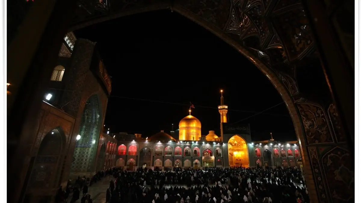 حال و هوای حرم امام رضا (ع) در شب های پایانی ماه صفر / تصاویر