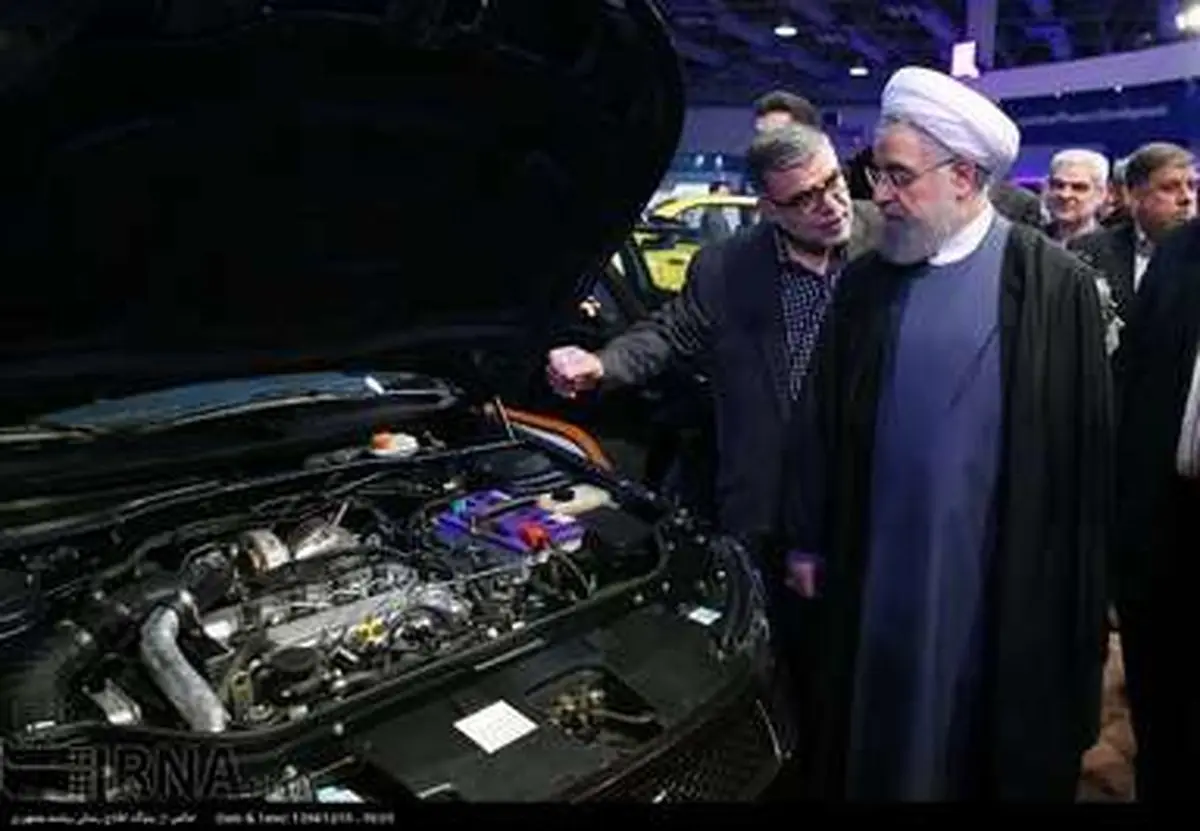 همایش بین‌المللی صنعت خودرو با حضور روحانی/تصاویر