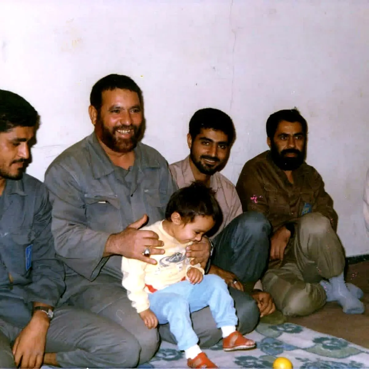عکس دیده نشده از جوانی حاج قاسم سلیمانی