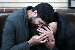 عکس / اشک های پسر سردار شهید سلیمانی