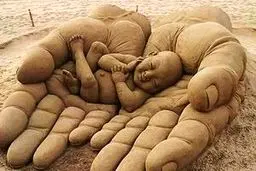 عکس هایی بی نظیر از هنر دست با ماسه / تصاویر