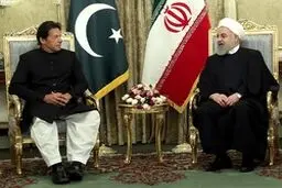 روحانی در نشست مطبوعاتی با عمران خان: گام جدیدی در روابط ایران و پاکستان برداشته شد/ ایران آماده تامین نیازهای نفت و گاز پاکستان است/ برای تقویت صادرات و واردات ایران و پاکستان ، کمیته تهاتر تشکیل می شود