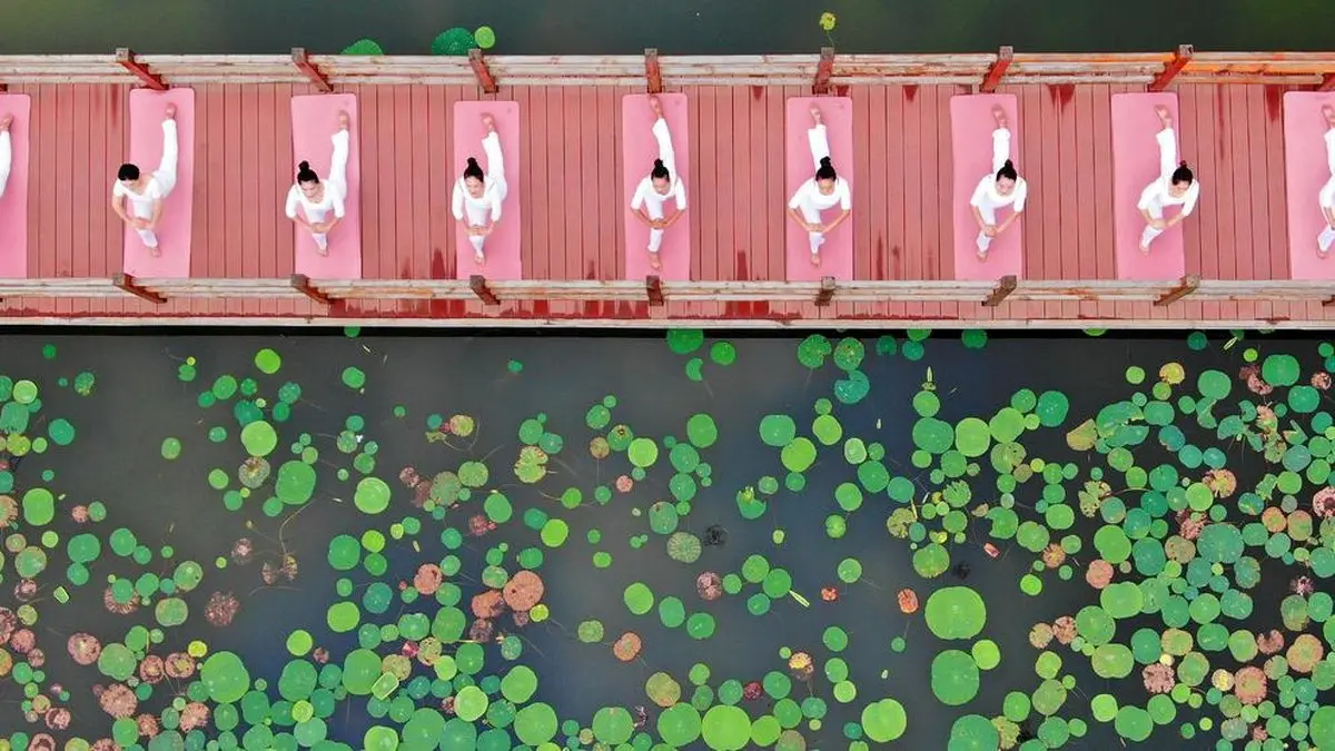 عکس زیبا از تمرین یوگا