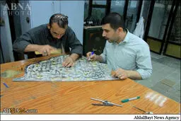 انجام مراحل پایانی ساخت درب ضریح جدید حرم حضرت عباس(ع) / تصاویر