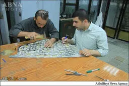 انجام مراحل پایانی ساخت درب ضریح جدید حرم حضرت عباس(ع) / تصاویر