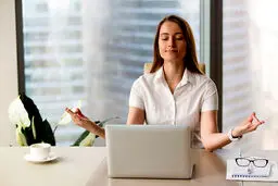 چگونه روز‌های گرم تابستان را بدون کولر سر کنیم؟