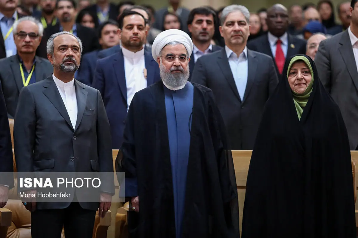 طعنه روحانی به ترامپ: اگر رهبران برخی کشورهای تازه به دوران رسیده به فکر دیوار کشی افتاده اند آن دوران تمام شده است/هیچ سیاستی موفق نخواهد بود مگر برد_برد