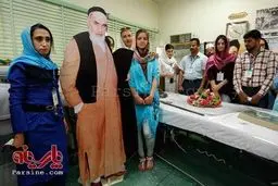 عکس یادگاری دانشجویان خارجی در جماران و بیت امام