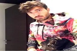 لباس کریم انصاری فرد برای رقابت با تیپ‌های سوشا مکانی/ عکس