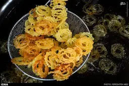 کارگاه پخت زولبیا و بامیه در بیرجند/تصاویر