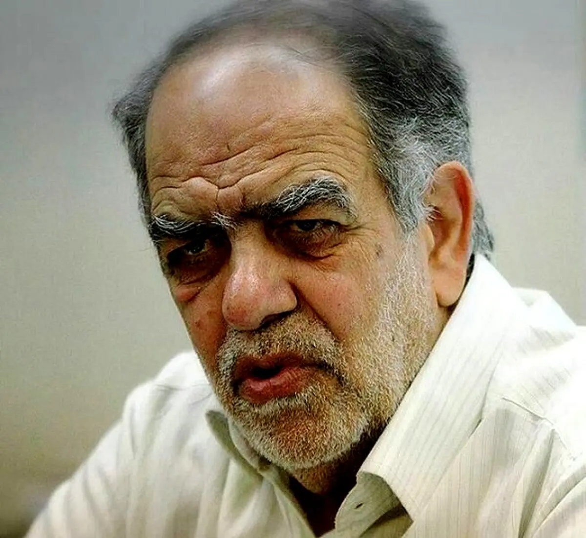 ترکان: دولت احمدی نژاد، دولت‌های پس از خود را به گروگان گرفته!