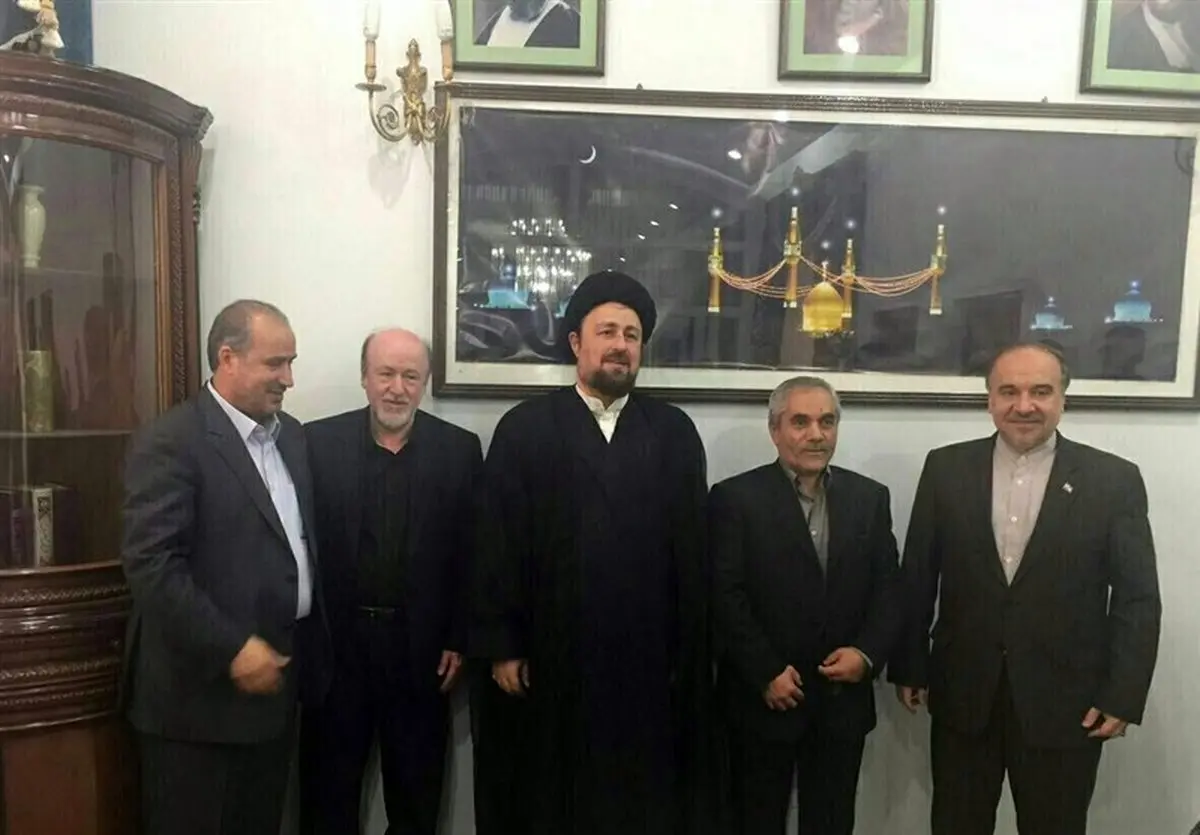 دیدار ورزشی ها با یادگار امام/عکس