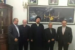 دیدار ورزشی ها با یادگار امام/عکس